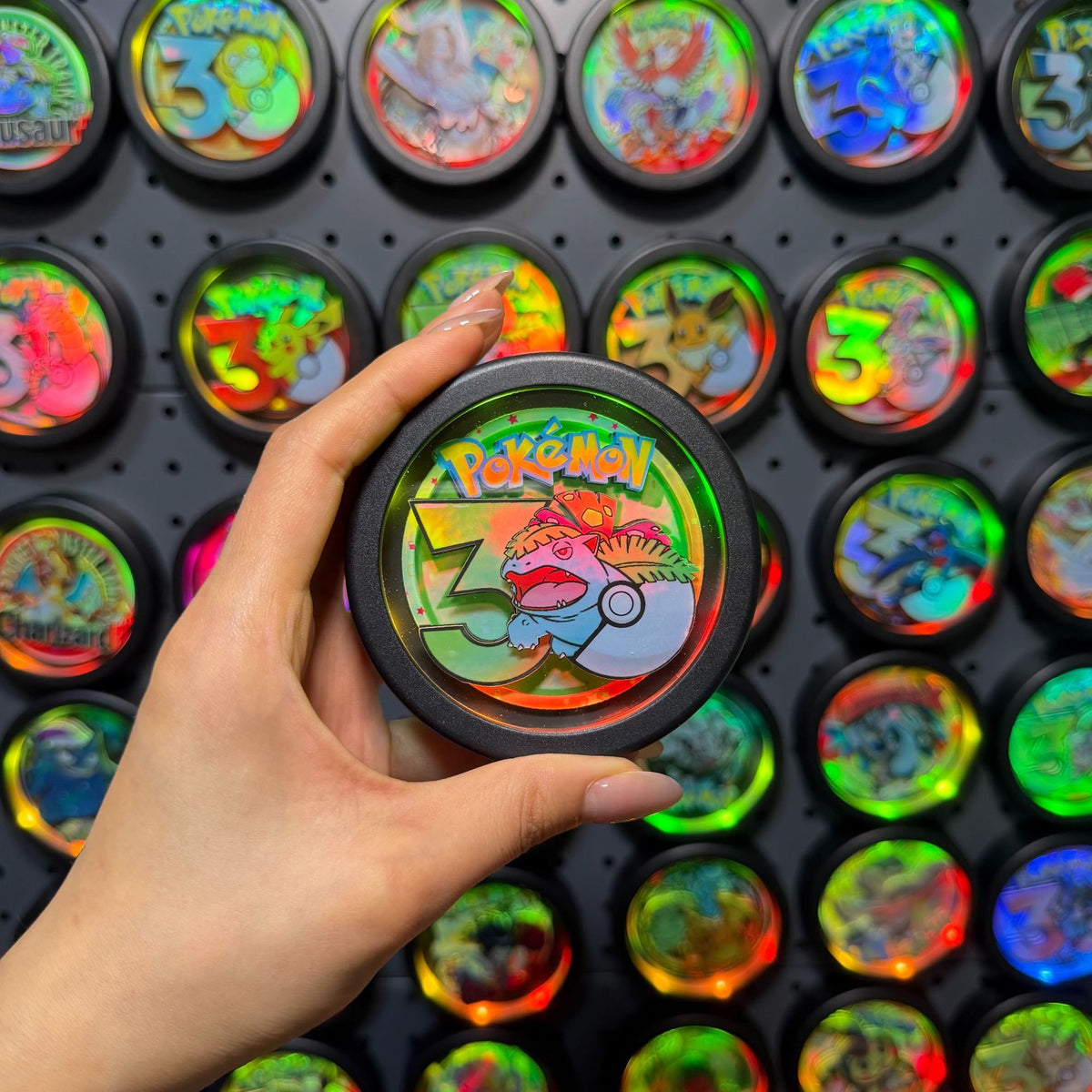 LED Light-Up 3D Paper-Cut Round Fridge Magnet | Creature Collection | 35 Styles - Style 04