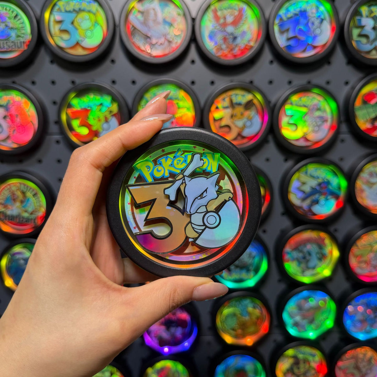 LED Light-Up 3D Paper-Cut Round Fridge Magnet | Creature Collection | 35 Styles - Style 08